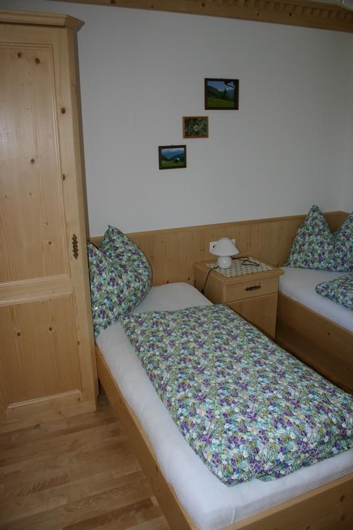 Ferienwohnung Suntinger Iselsberg Zimmer foto