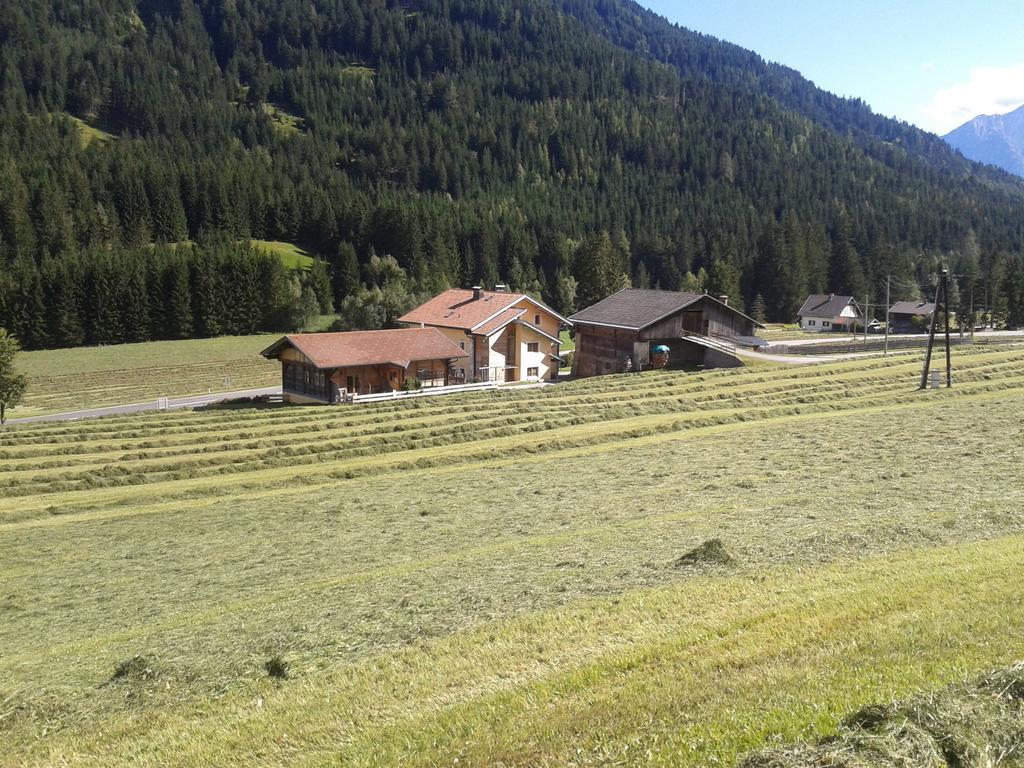 Ferienwohnung Suntinger Iselsberg Zimmer foto